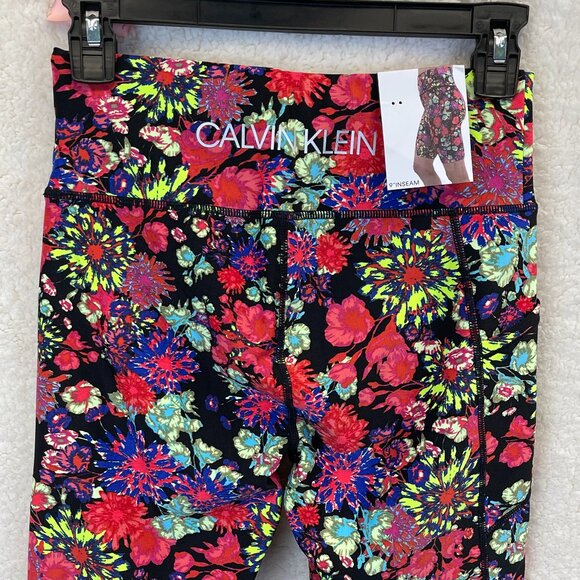 SMALL - CALVIN KLEIN - Floral Bike Shorts 9" Inseam with Pockets Compression NEW - Picture 3 of 7